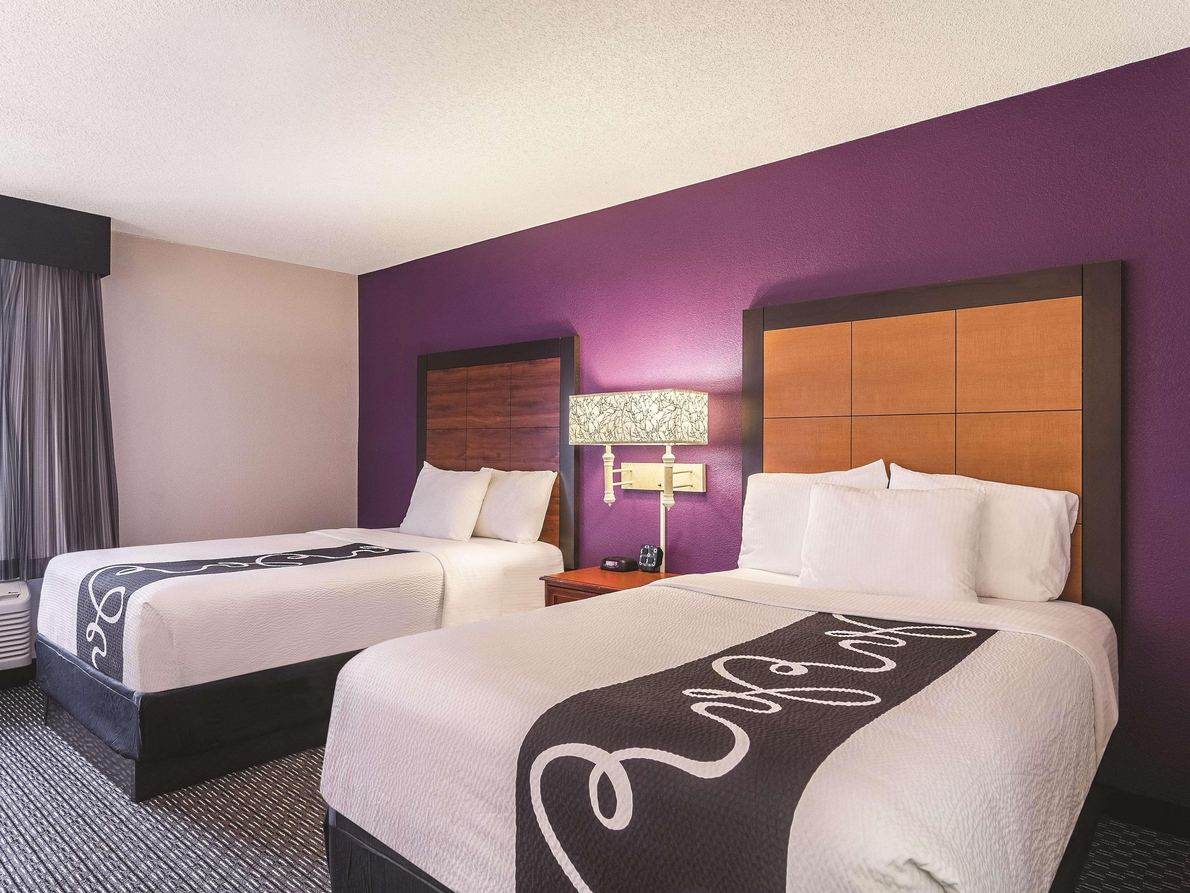 מלון Wingate By Wyndham Brunswick Ga I-95 מראה חיצוני תמונה